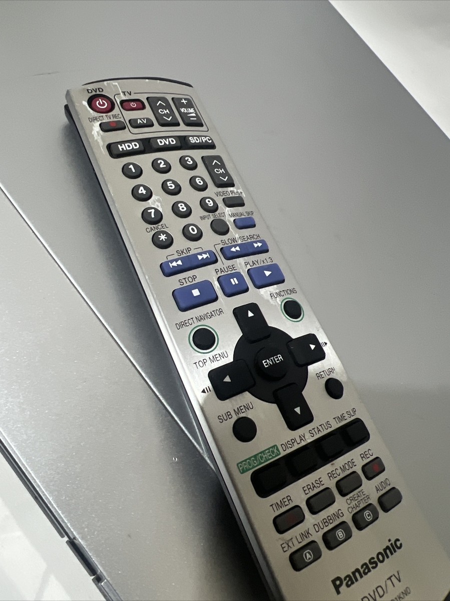 Panasonic DMR-E100H DVD-Recorder / 80GB HDD With Remote Panasonic DMR-E100H DVD-Recorder / 80GB HDD With Remote