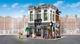LEGO 10251 Brick Bank - Brand New in Box