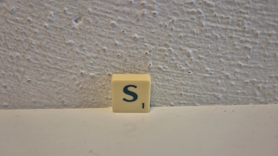 Scrabble Original 51272 Mattel Ersatzteile: Buchstabenstein S - Bild 1 von 1