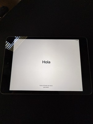 ipad mini 2nd generation - good condition with minor scratches