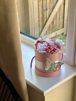 Handarbeit Band Rose ewiger Blumenstrauß Box Geschenk Frauen Blumen Muttertag