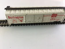 Trix Burlington Route Double Door Box Car CB&Q 18517 N Scale Trains
