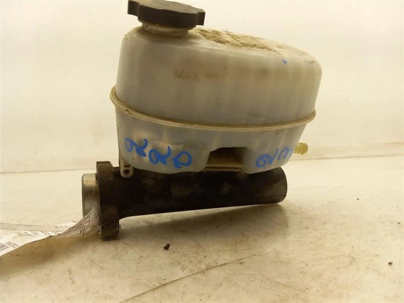 Cilindro maestro de freno frenos de asistencia hidráulica 03-06 AVALANCHE 1500 19209199 Foto 4 de 4