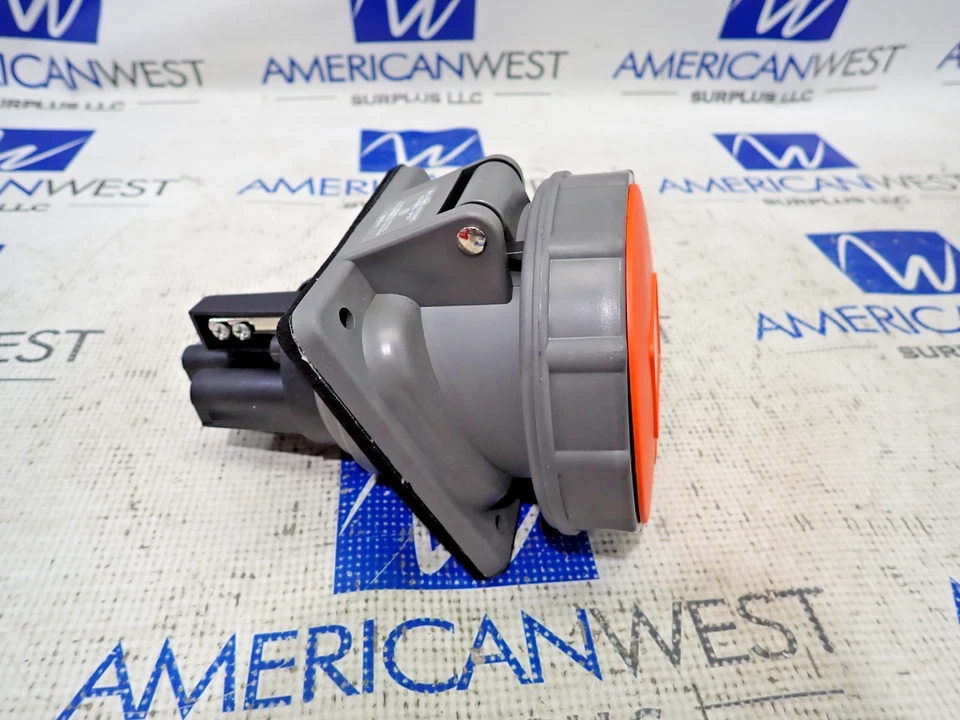 Pass & Seymour PS460R9-W Pin & Sleeve Receptáculo Impermeable 60Amp 3PH 250V 3P 4W Foto 2 de 4