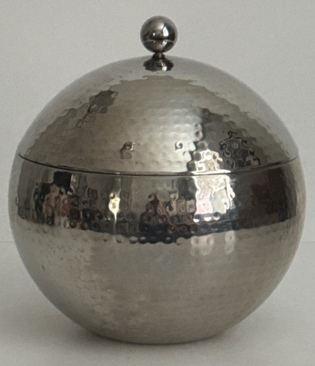 Roland Style Impulse! Hammered Round Stainless Steel Lidded Ice Bucket 7.5"