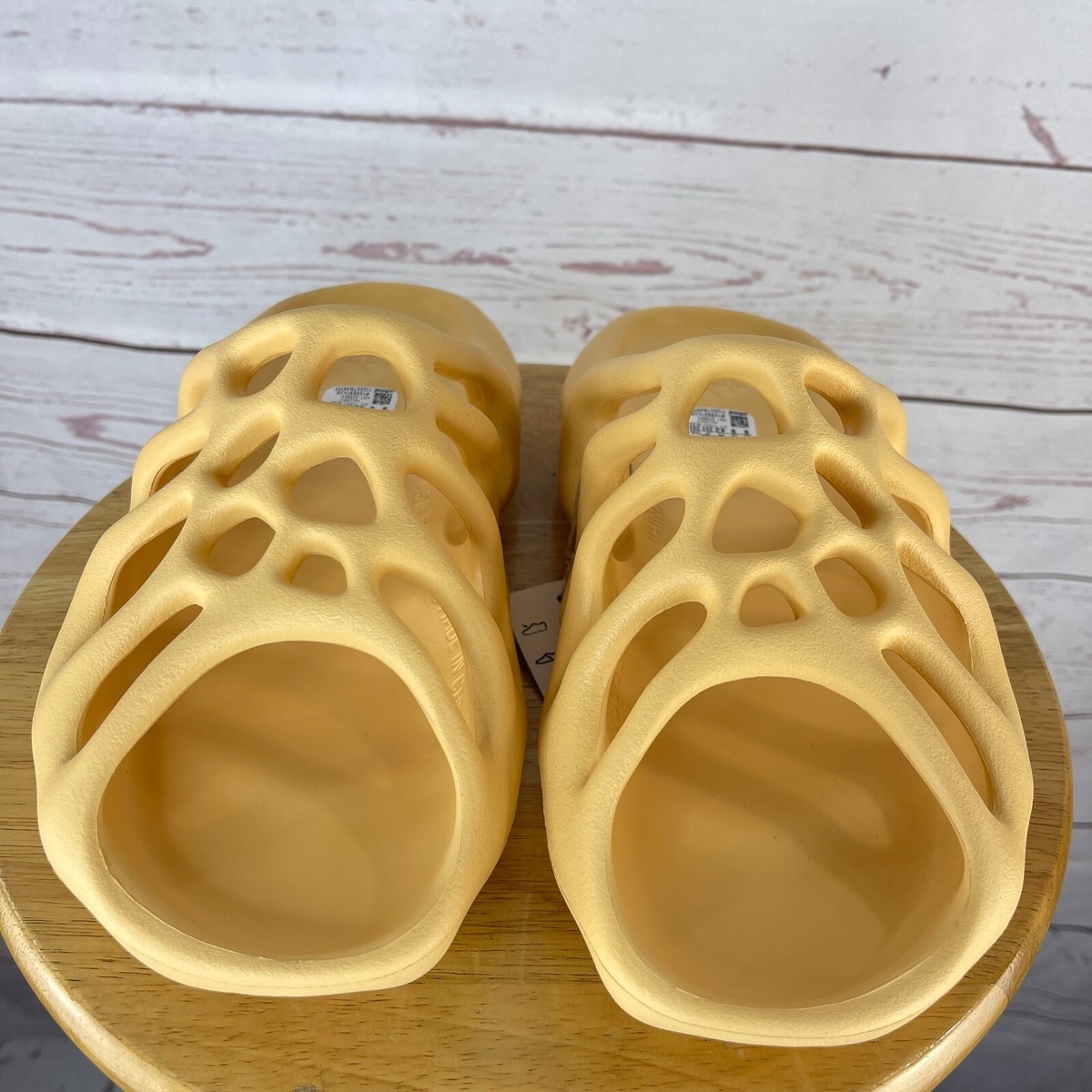 Adidas Yeezy 450 Slide Cream GZ9864 Men\'s Sandal Slip‎ On Casual Size 8 s-l1200.jpg main image 4