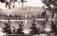 COLORADO SPRINGS~CHAPEL ACROSS LAKE AT BROADMOOR HOTEL~1940s REAL PHOTO POSTCARD