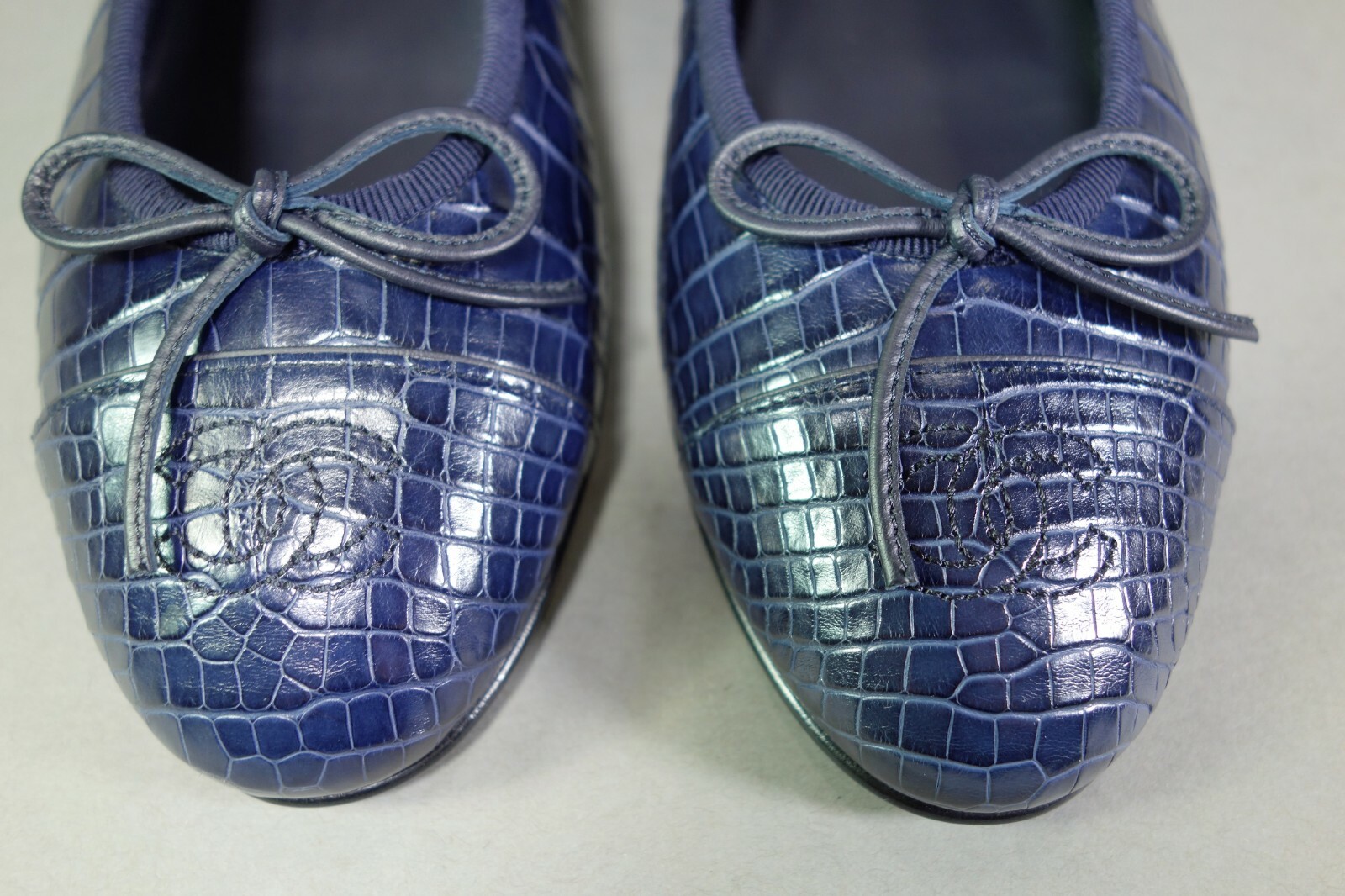 CHANEL 40 Navy Alligator ballet ballerina flats cap round toe "CC" NEW shoes image 3