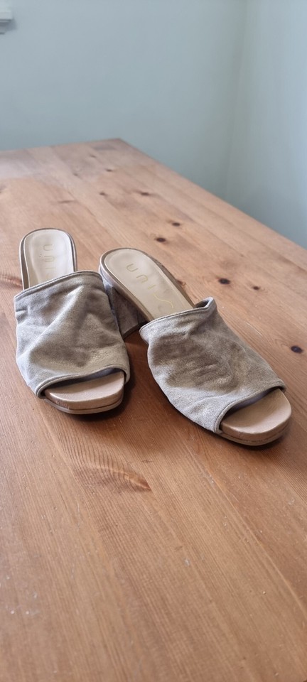 VGUC Unisa leather mules size 37 au 6