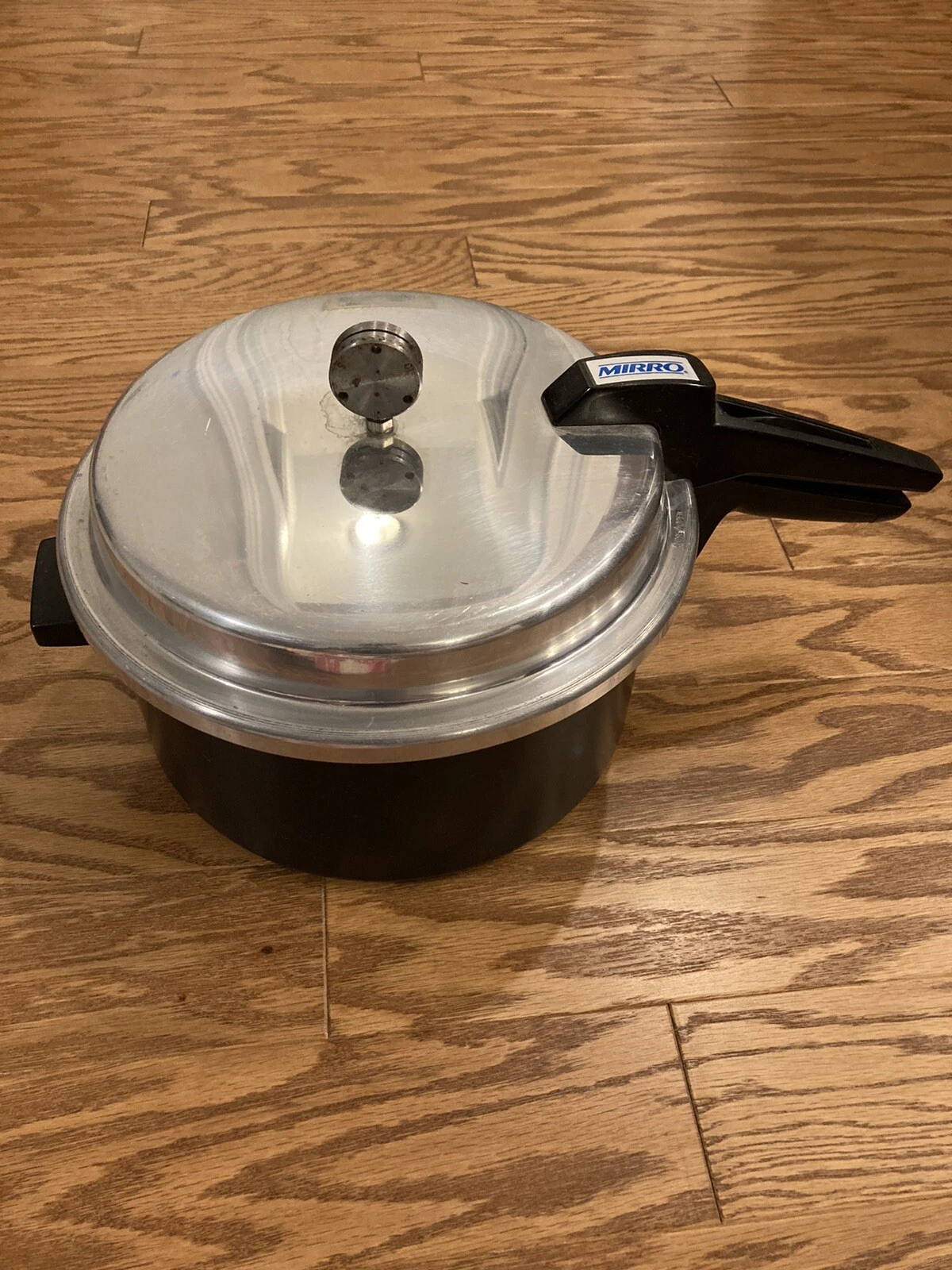 Mirro 6 QT Quart Pressure Cooker M-0646 with Lid Rack Jiggler Weight Gasket