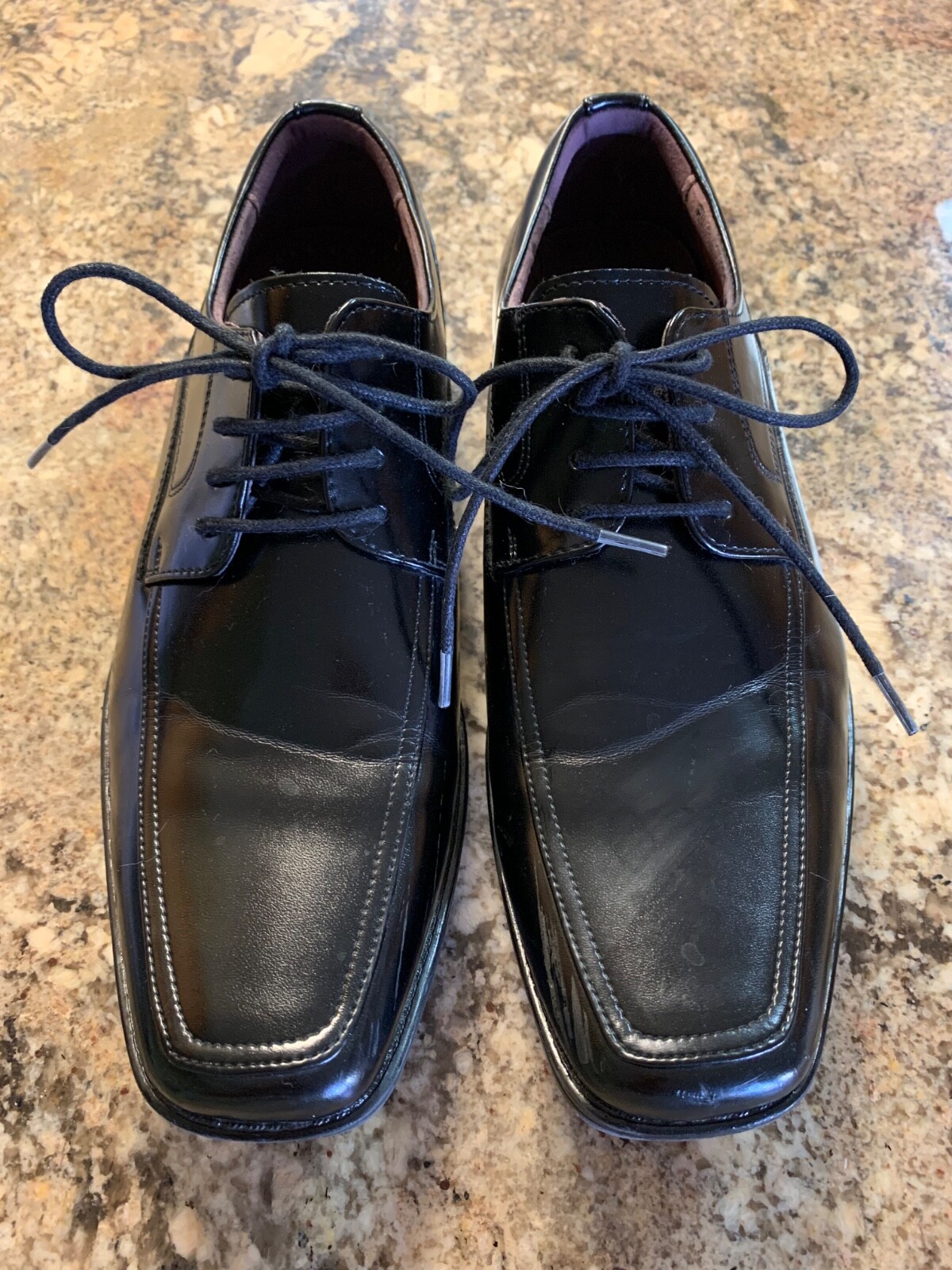 SAOLA Scarpa elegante Oxford Freeman Colter da uomo taglia 8M in pelle nera