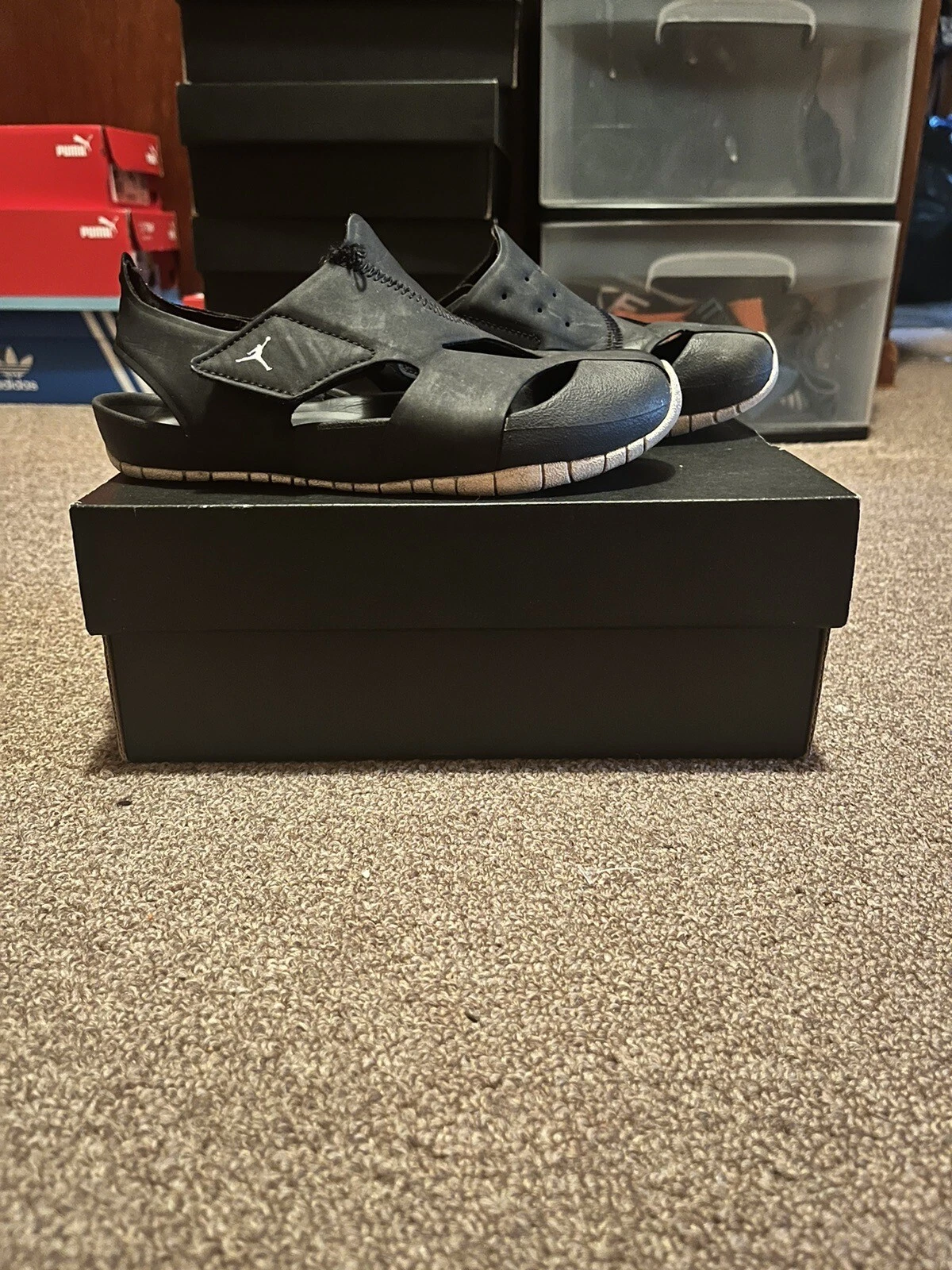 Sandalo in bianco e nero Jordan per scuola materna taglia 13c