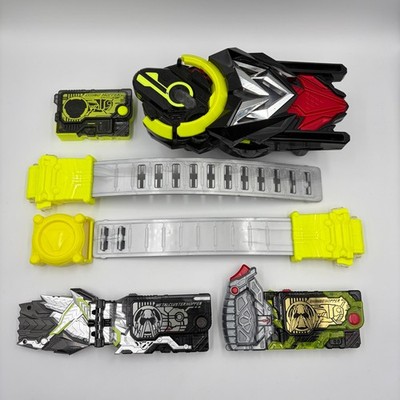 Kamen Rider Zero One DX Zero One Driver & Metal Cluster Hopper