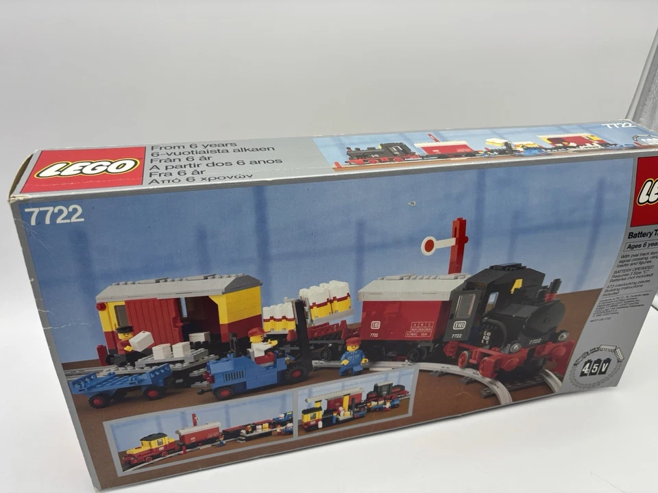 LEGO 7722 Steam Cargo Train - 100% Complete w/ Box and Instructions - Image 3 of 4