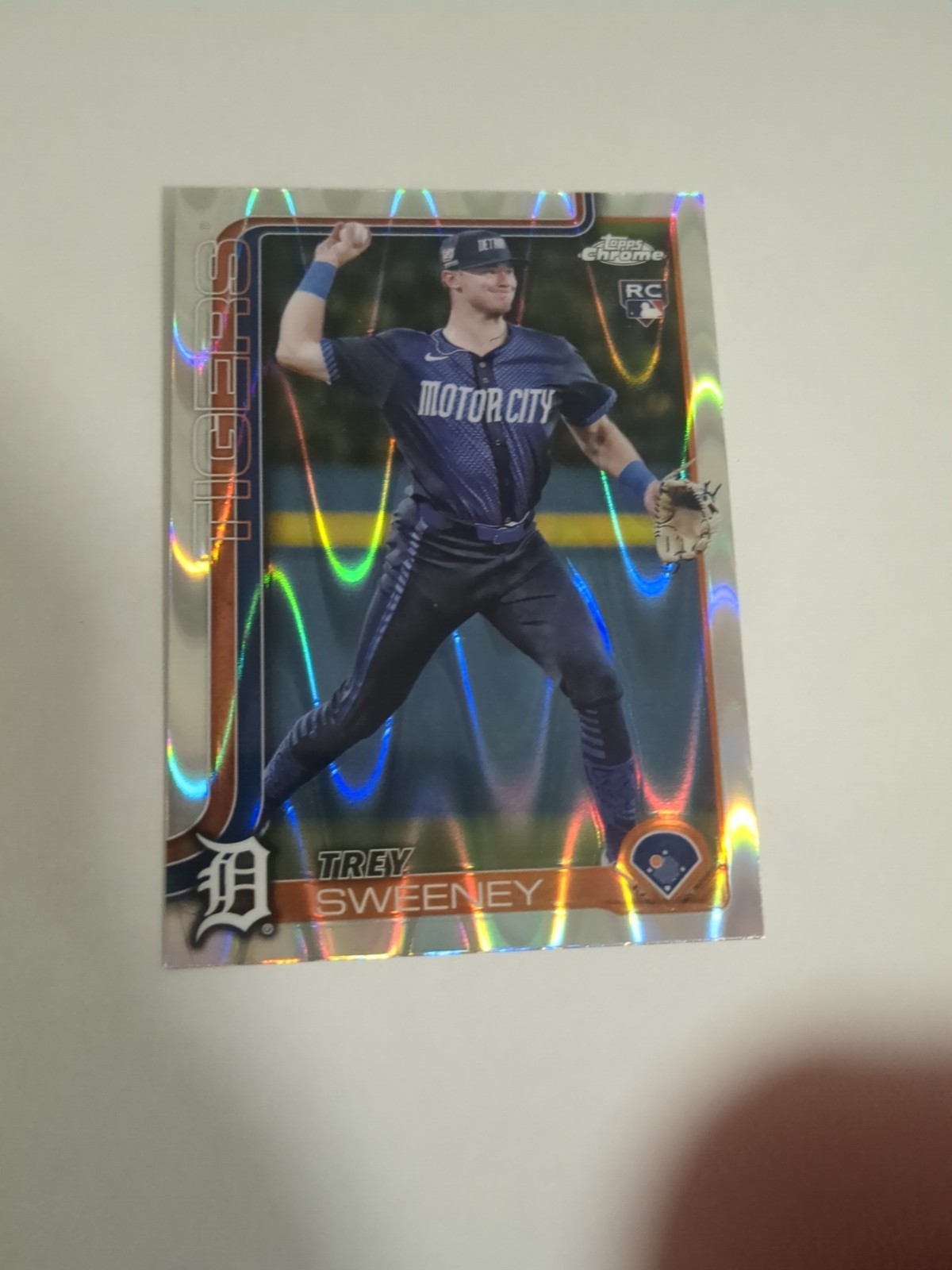 2025 Topps Chrome - Trey Sweeney #6 RayWave Refractor (RC)