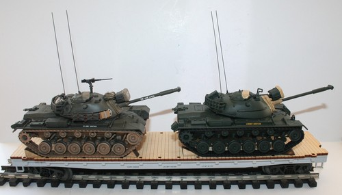 WEAVER O SCALE WOOD FLOOR DODX FLAT CAR WITH 2 1:50 SCALE DIECAST PATTON TANKS - 第 2/4 張圖片