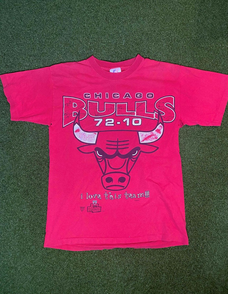1996 Chicago Bulls - 72 - 10 Record - Vintage NBA Tee