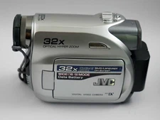 JVC Digital Video Camera GR-D35OU FOR PARTS OR REPAIR