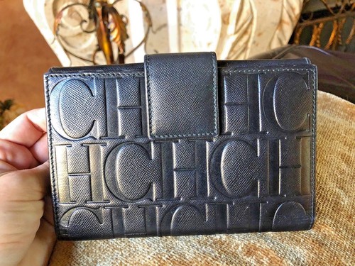 CAROLINA HERRERA BLACK MONOGRAM EMBOSSED WALLET - Picture 7 of 10
