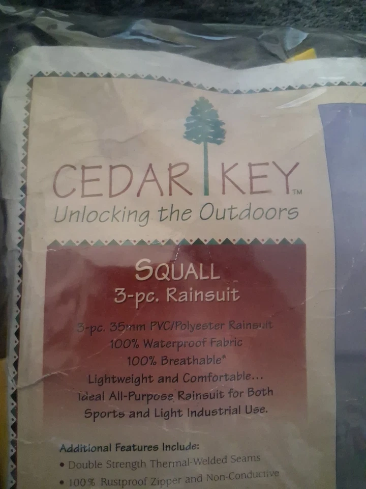 Llave de cedro Squall 3 piezas Traje de lluvia con capucha talla XL amarillo Foto 2 de 4
