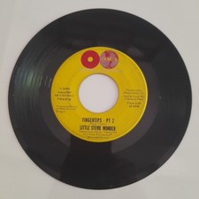 LITTLE STEVIE WONDER, FINGERTIPS - PT 1,2 196...