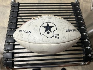 original 1975 DALLAS COWBOYS NFL FOOTBALL TEAM team signed FOOTBALL