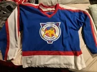 Victoria Cougars Hockey Jersey #30  Size XL Signed by Torrie Robertson