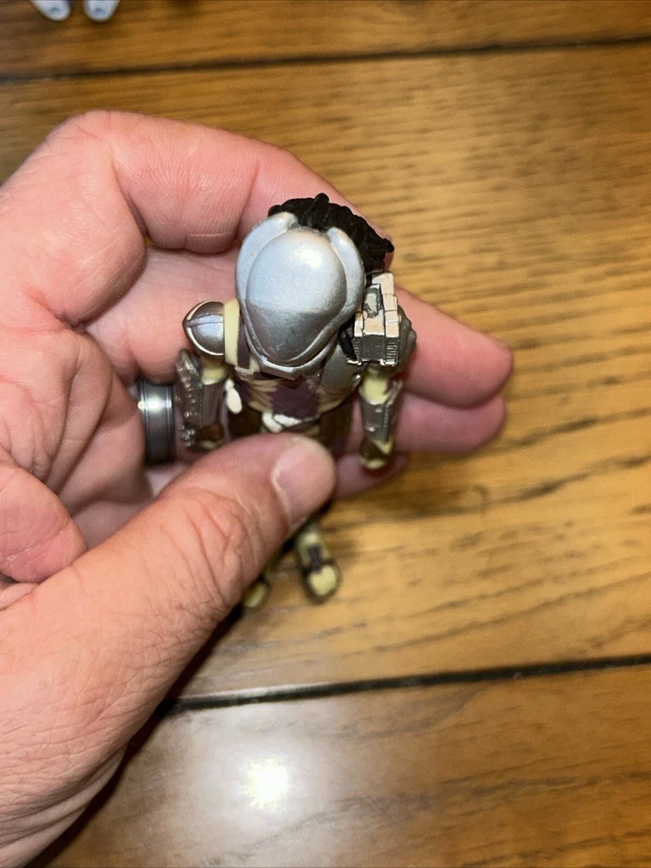 Funko Alien Vs Predator Action Figure Multicolor 2014 Fox 4 In x 1 In - Image 4 of 4