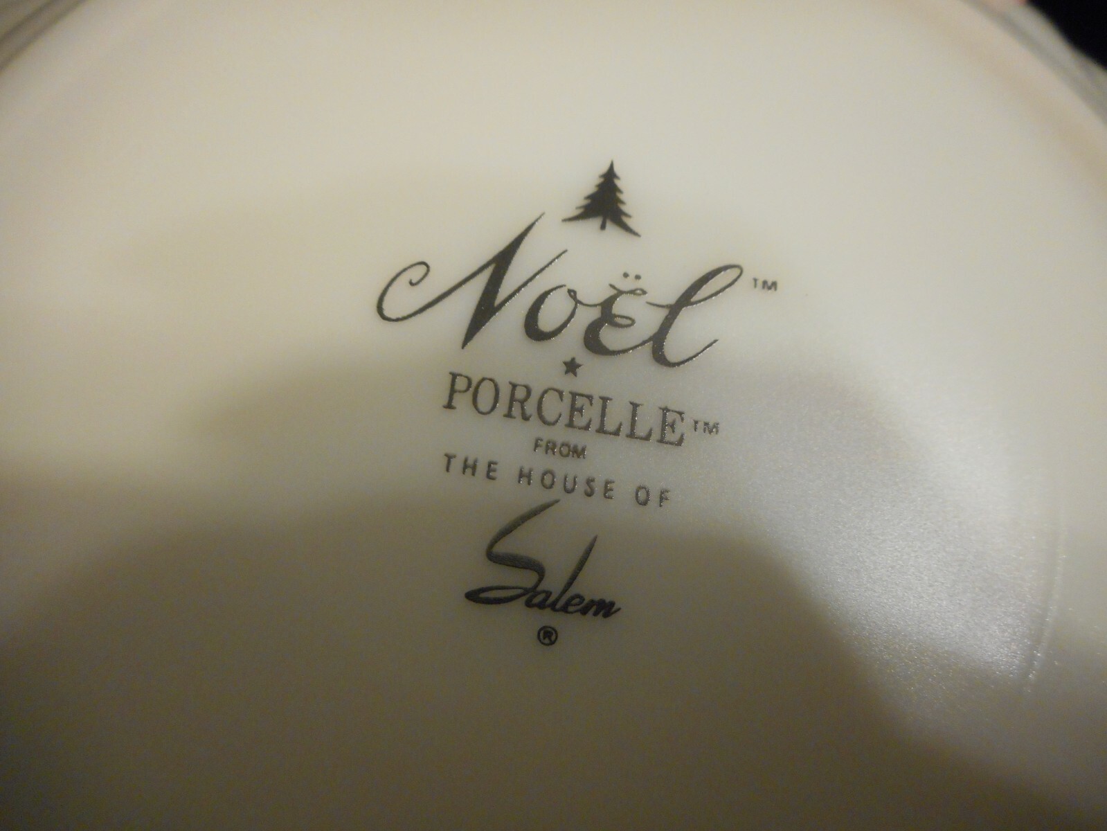 Noel Porcelle China House of Salem Christmas Tree Pattern Set 4 Soup
