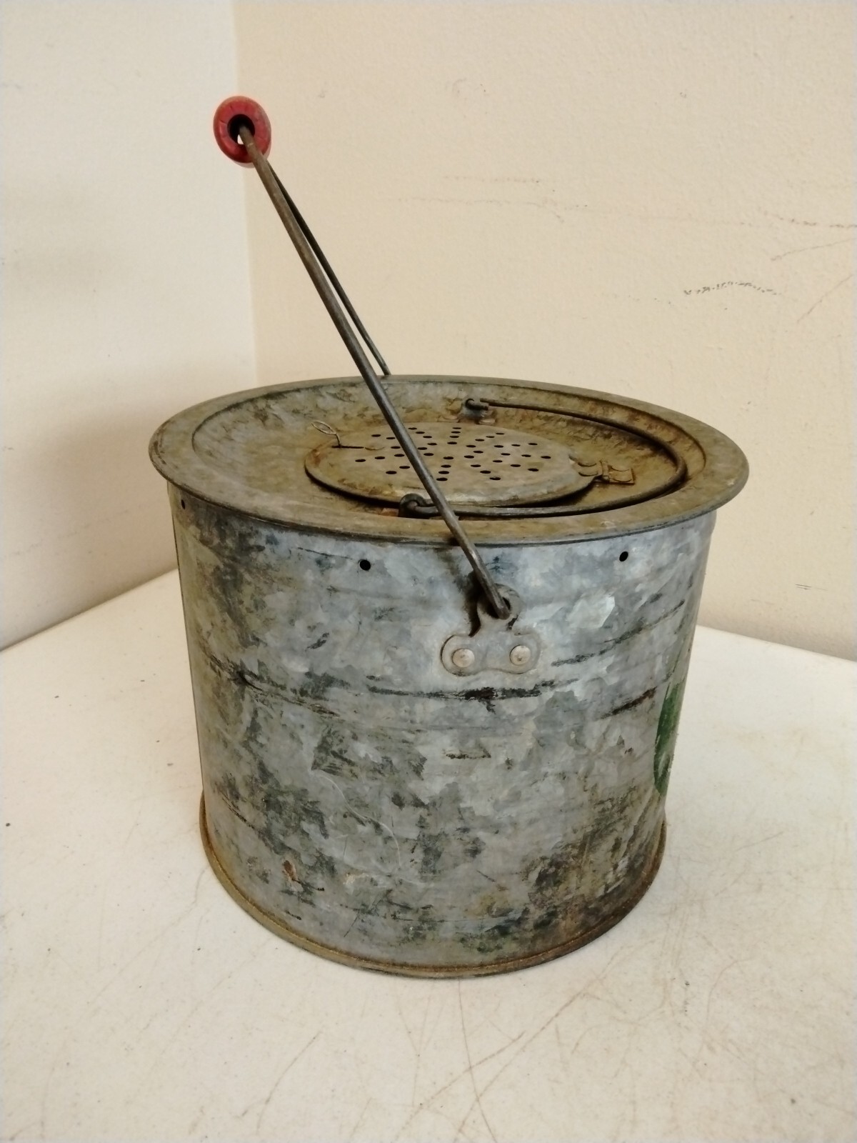 Vintage Galvanized Minnow Bucket Nu Airflo Fishing Pail with Wood