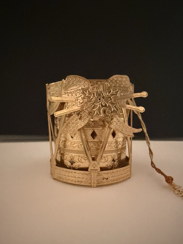VINTAGE Danbury Mint Drum Christmas Ornament w/ Holly, Bow & Drumsticks, 23k Pl