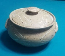 ALLEY STONEWARE POTTERY-OHIO-  POT/VASE - JOHN MEINHART heart