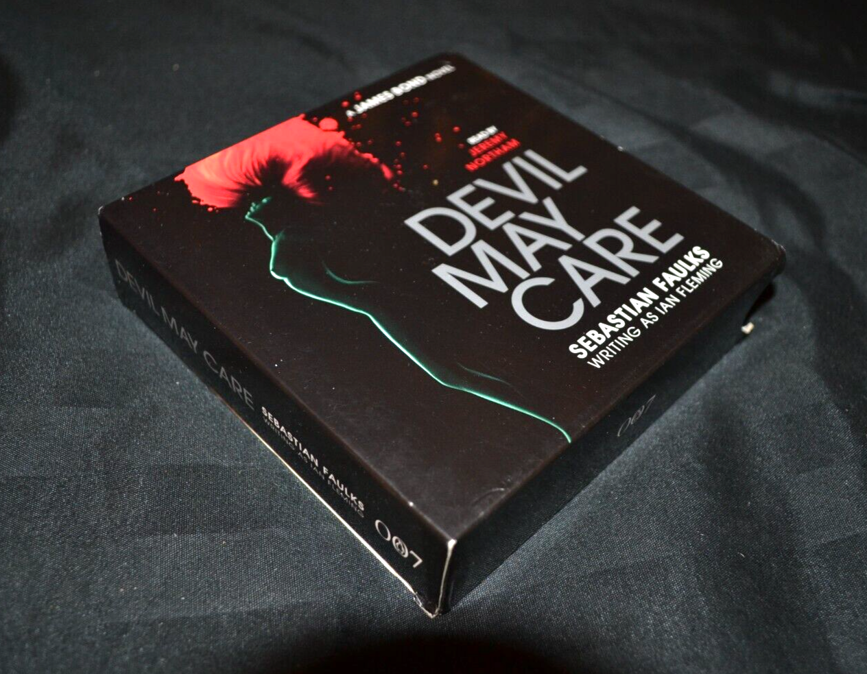 Audiobook Audio CD Boxset James Bond Devil May Care Unabridged 7xCDs