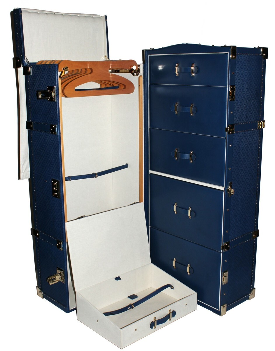The Diamante Lux Leather Gucci Heritage Travel Trunk with