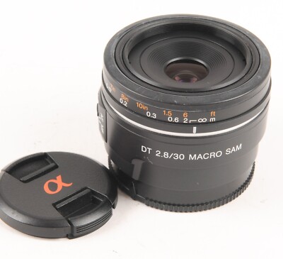 Sony 30mm F2.8 AF Objektiv Vollformat für Sony A Mount (0012BL)