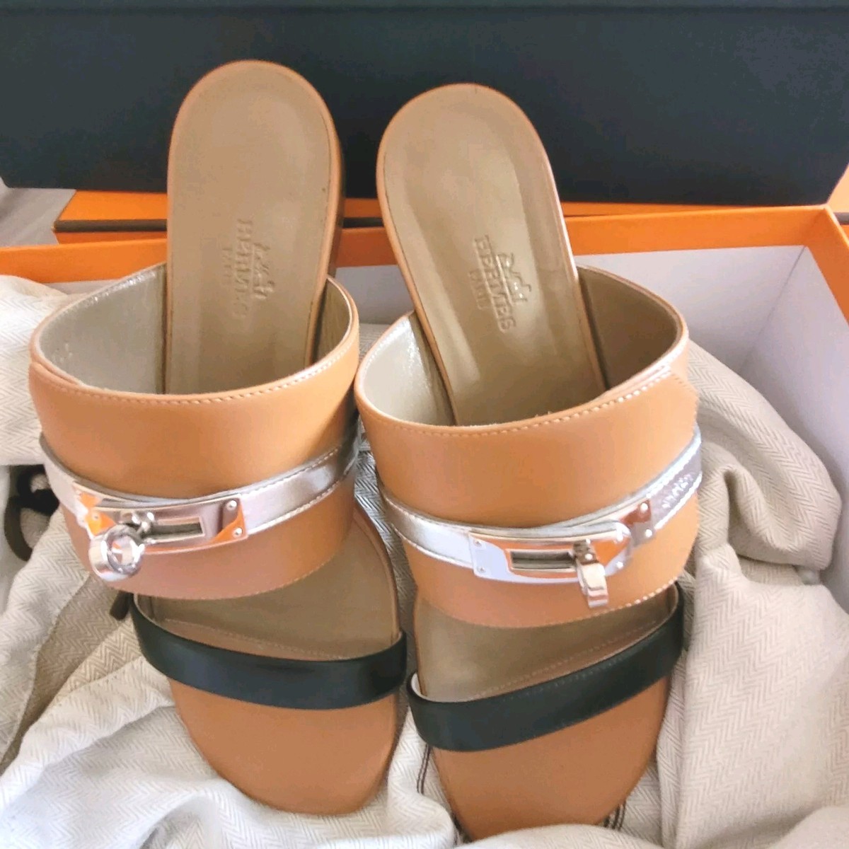 ✨️HERMÈS✨️ AVENUE SANDALS 37 GOLD BLACK SILVER PHW NEAR