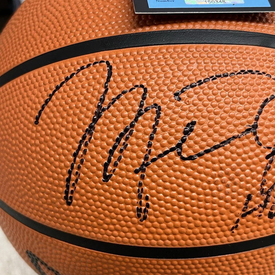 Baloncesto firmado a mano por Michael Jordan con certificado de autenticidad autografiado Chicago Bulls HOLOGRAMA Foto 2 de 4