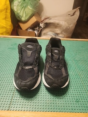 New Balance Unisex 2002R Men Black/phantom/gunmetal Men Sz 6.5 D