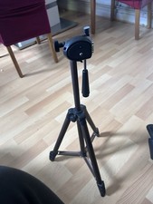 Amazon Basics 127cm Lightweight Tripod with Bag  Point-and-Shoot Camera Medium