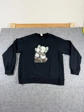 Uniqlo KAWS Sweatshirt Mens Medium UT Companion Crewneck Limited Edition Art