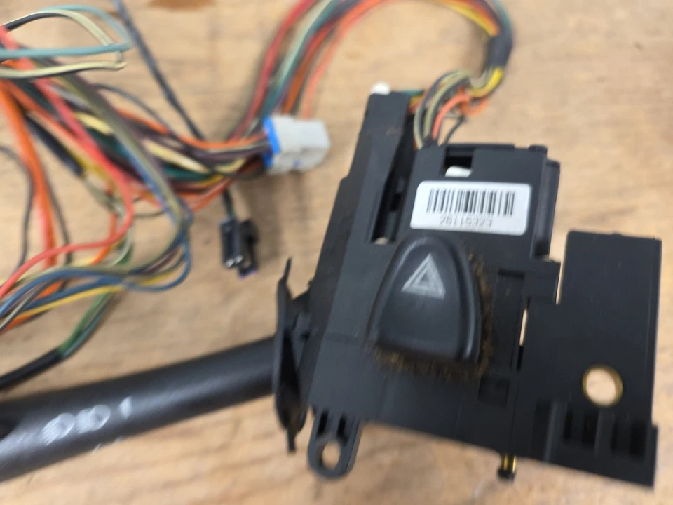 2002 - 2005 Buick LeSabre Column Turn Signal Windshield Wiper Switch Arm OEM - Image 4 of 4