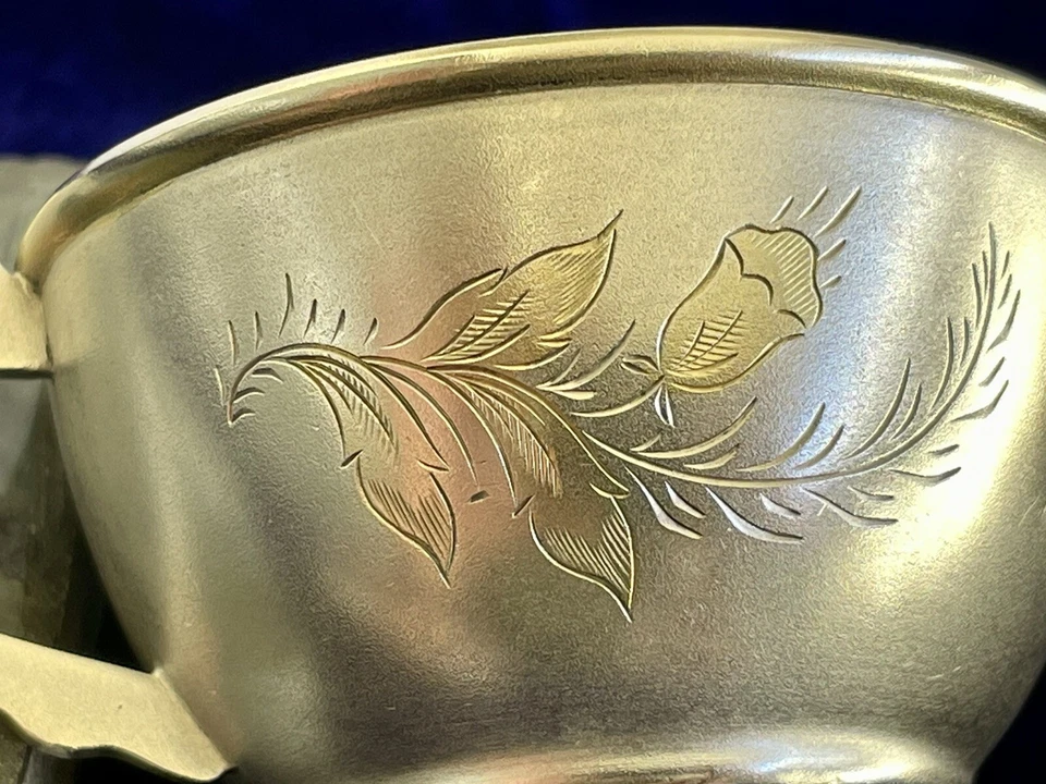 Taza Vintage Platillo Ruso Platillo Cuenco Huevo Kovsh Taza Antigua Cuchara Esterlina Foto 3 de 4