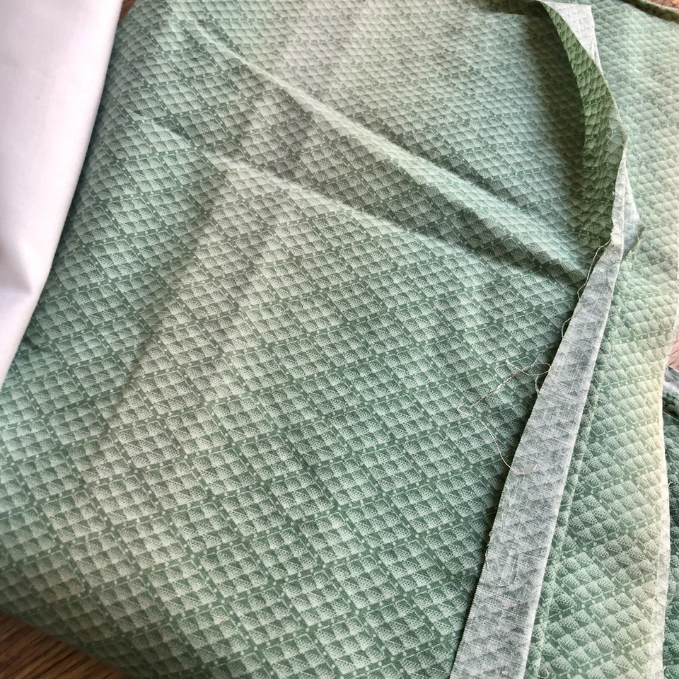 Flawed Sewing Fabric Green Blue White Cotton Polyester Set of 4 Various Lengths - Image 4 of 4