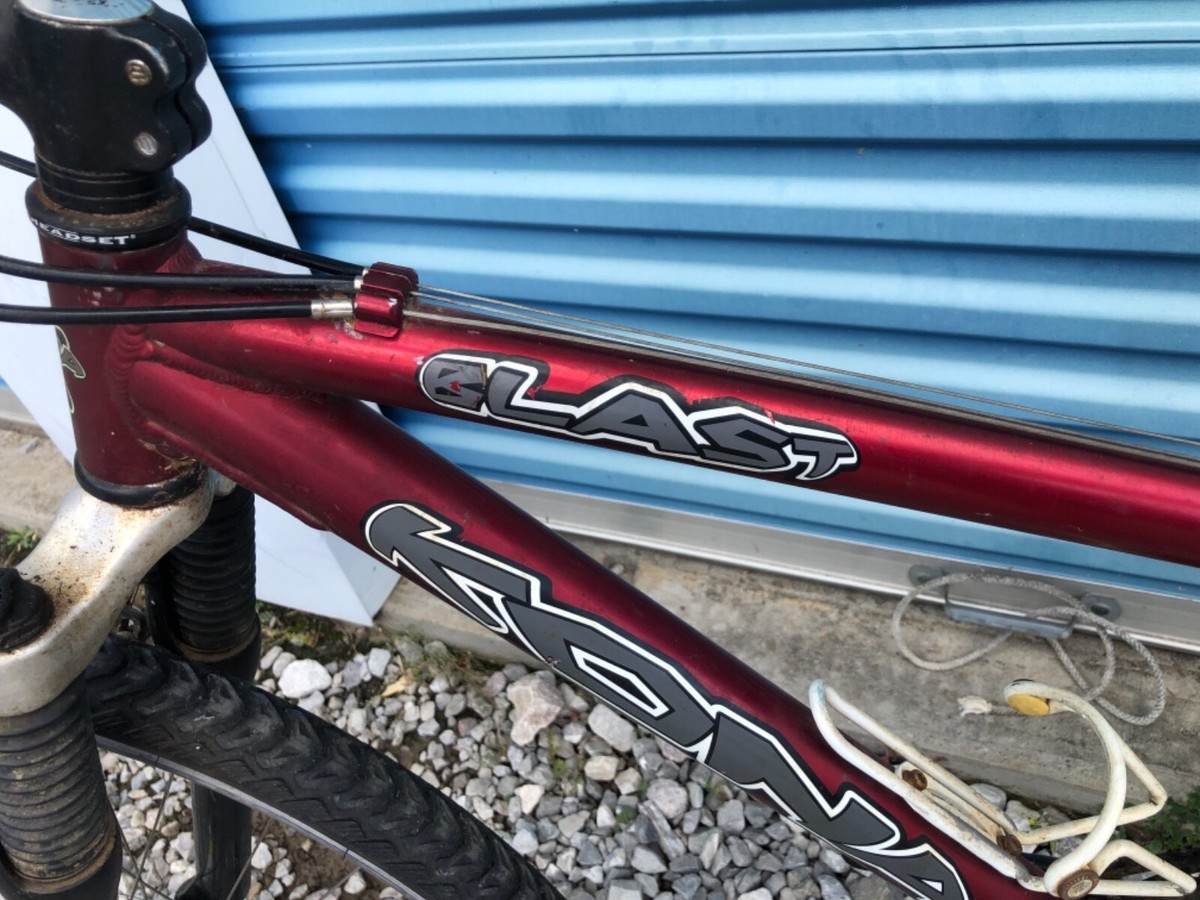 Kona Blast Mountain Bike- 16” Frame - Rockshox- 26” Wheel