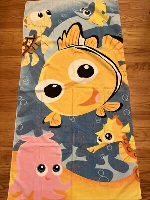 Vtg Disney Pixar Finding Nemo Beach Towel: Nemo, Dory,turtle Seahorse 60  x 30 