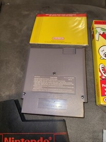 Yoshi (Nintendo Entertainment System NES Game Mint Complete Tested !