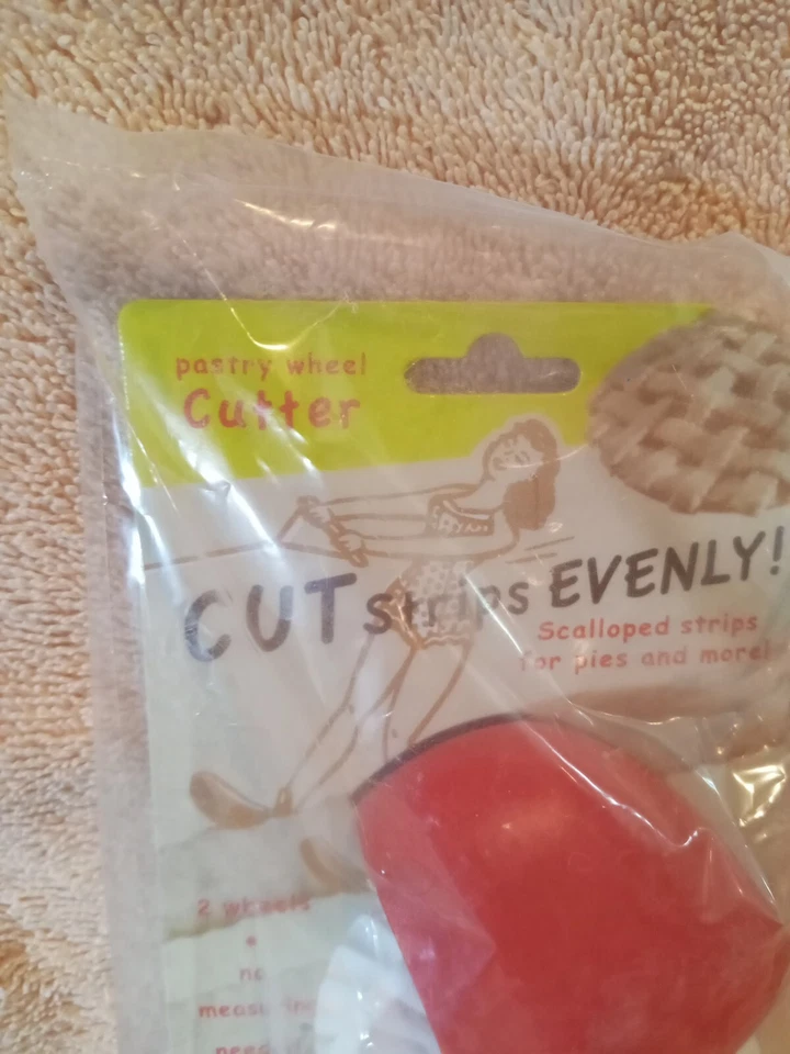 Tiras cortadoras de rueda de pastelería Talisman Designs uniformemente de fábrica 🏭 selladas  Foto 3 de 4