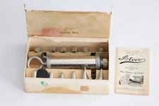 Vintage Ateco Icing Set,  Pastry Cake Decorating Kit with 12 Tips