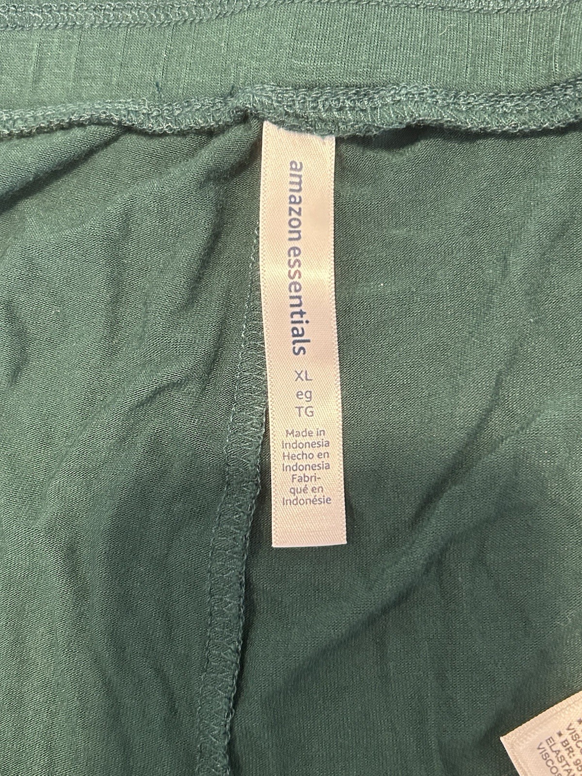 Amazon Essentials Shorts, forest green, woman’s X… - image 2