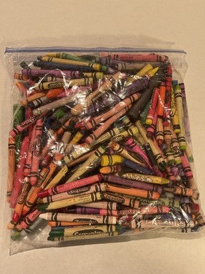 huge CRAYOLA CRAYON LOT gallon bag full craft DIY wax candle melt art project